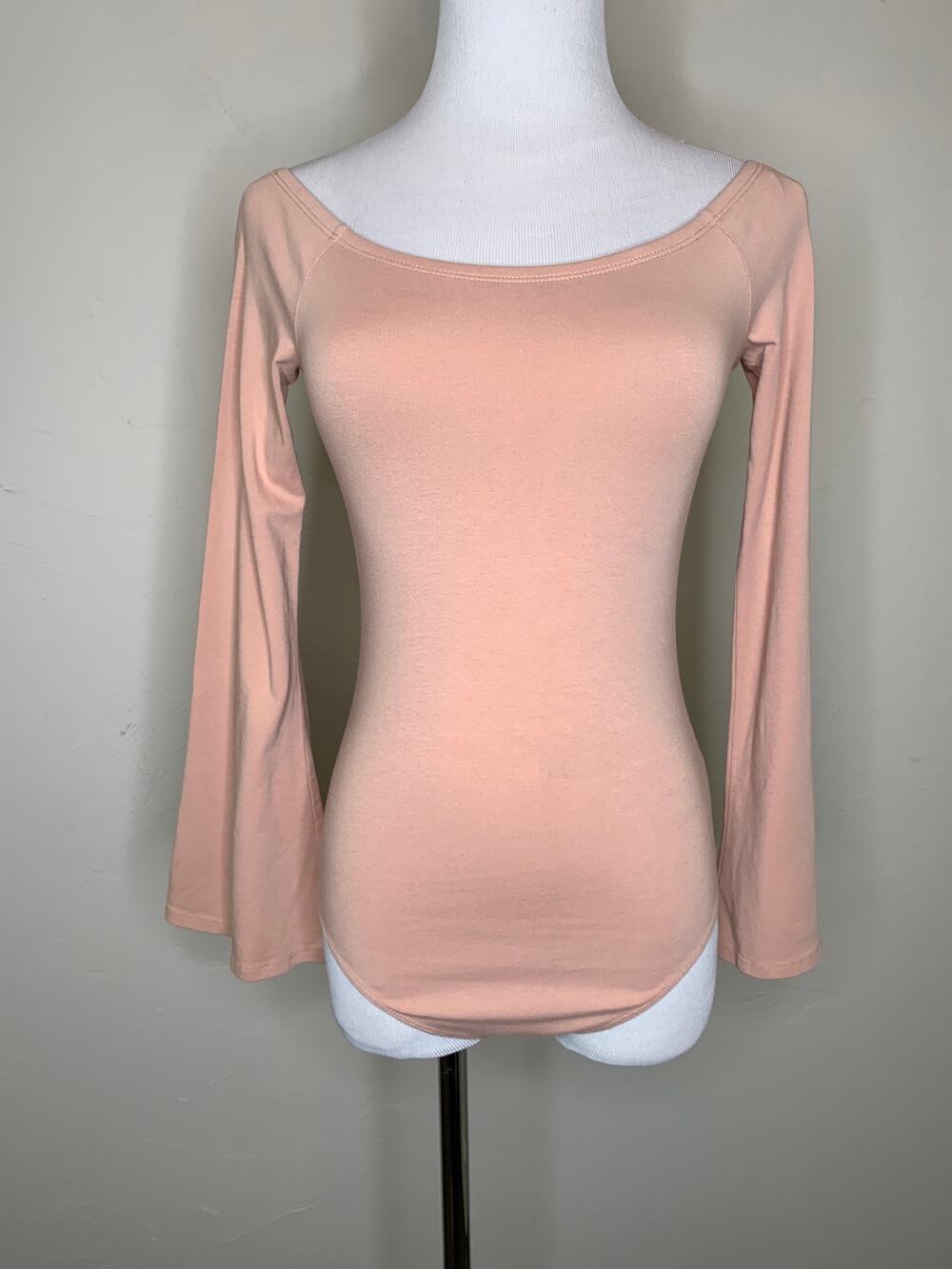 Express Off Shoulder Blush Nude Bodysuit Sz Small
